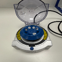 VWR Mini Star Silverline Mini Centrifuge image 0